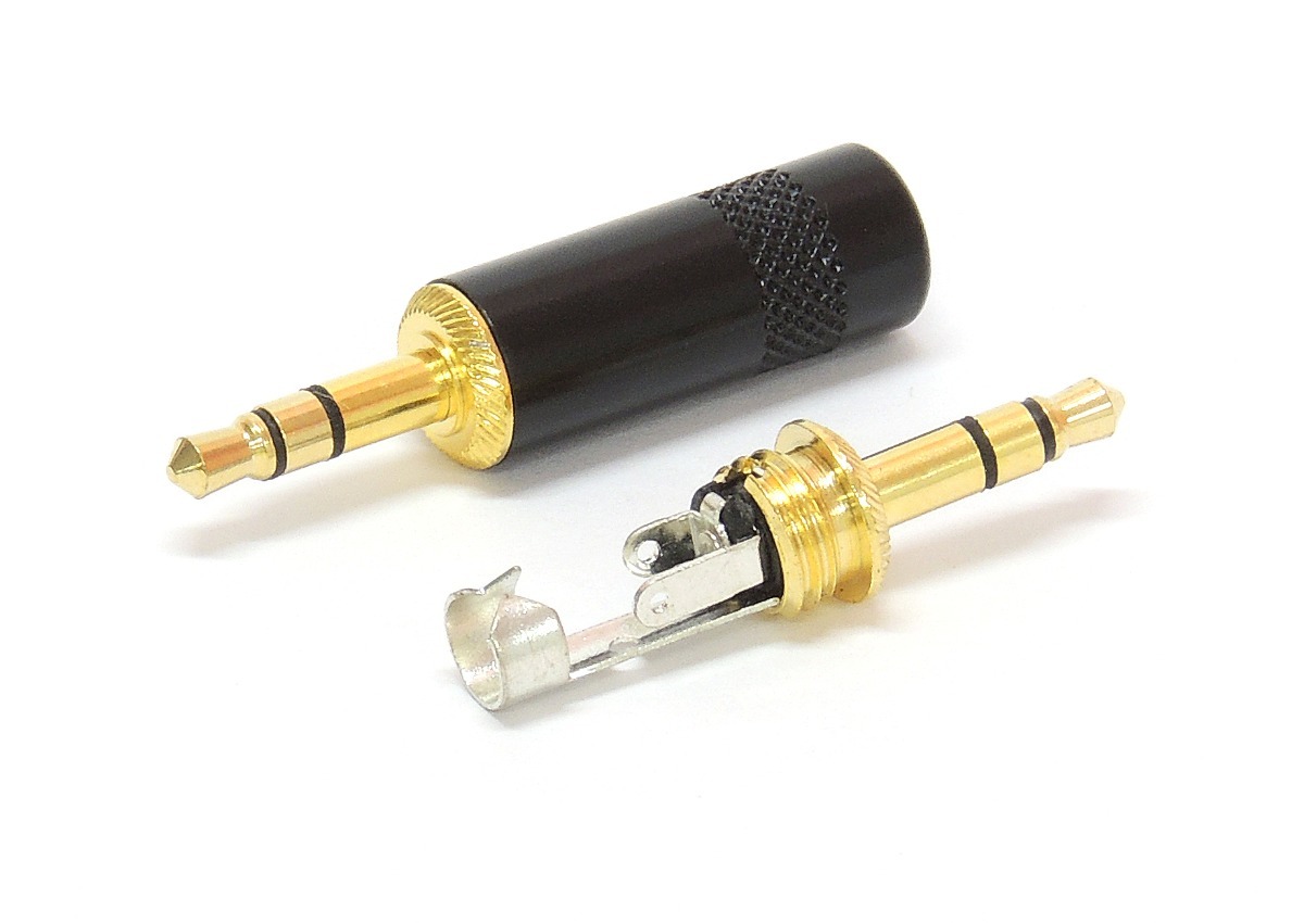 Plug P2 Metal Stereo Preto Gold 13095