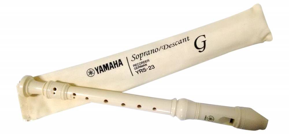 Flauta Doce Yamaha Yrs 23g Soprano Germanica Do Abs Creme